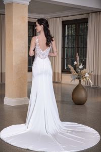 NR25-DY33340-back-DRESS-MY-YES-FIGURBETONT