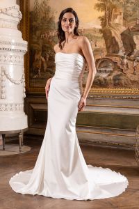 DRESSMYYES-NR20-DY1-4262-FRONT-1-Brautkleid-Figurbetont-Elegant