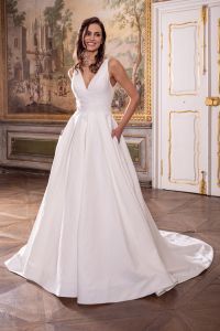 DRESSMYYES-NR25-DY1-4498-FRONT-Brautkleid-Elegant