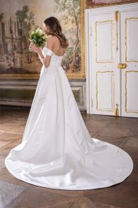 DRESSMYYES-NR29-DY1-4550-BACK-Brautkleid-Elegant