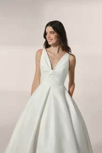 Jesus-Peiro-2635c-Brautkleid-Elegant