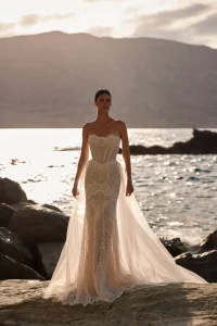MILLA-NOVA-5469_Esmera-Brautkleid-Figurbetont