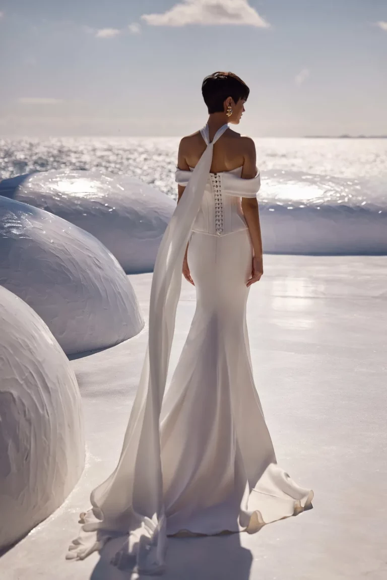 MILLA-NOVA-5498_Floriane skirt-Brautkleid-Figurbetont-Elegant