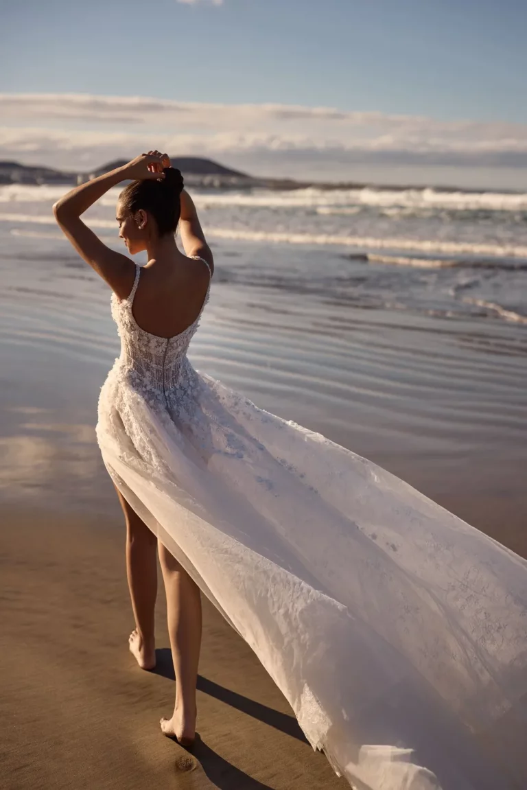 MILLA-NOVA-5713_Tivelle-Brautkleid-Prinzessin