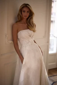 MILLA-NOVA-6170_Poise-Brautkleid-Elegant-Prinzessin