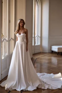 MILLA-NOVA-6197_Annaliese-Brautkleid-Elegant