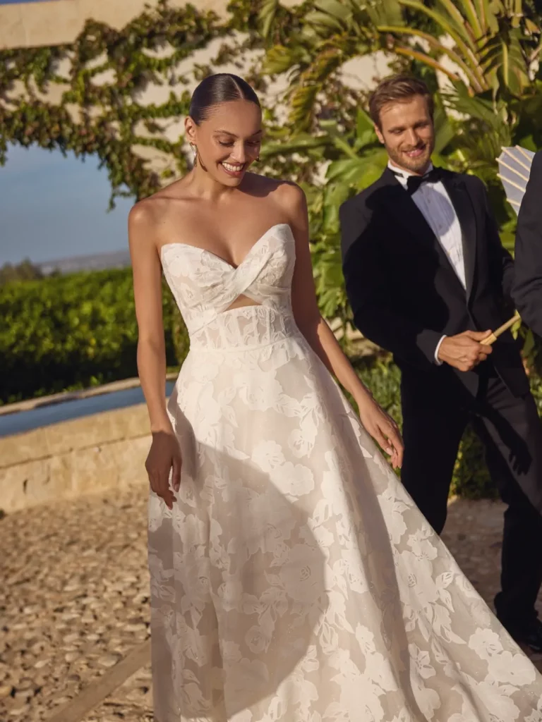 MODECA-GUNILLA-5328-Brautkleid-Prinzessin