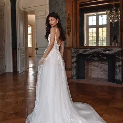 Melory-Magda-229A0929-Brautkleid-Prinzessin