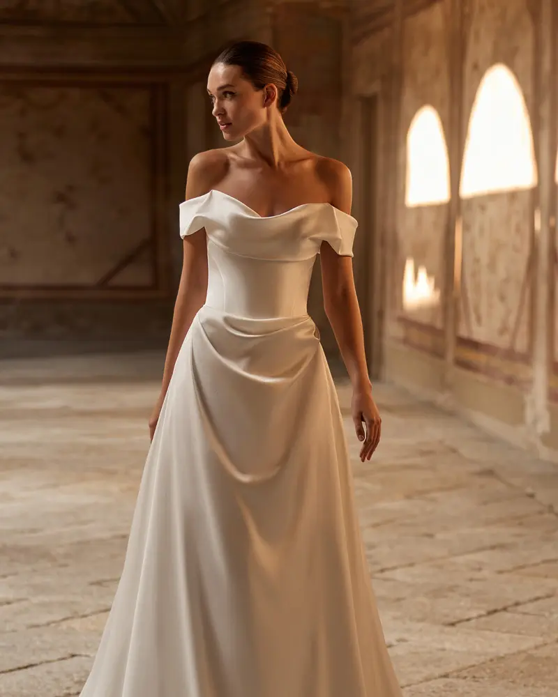 Brautkleider im Stil elegant & schlicht bei Steinecker