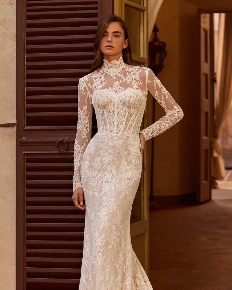 Figurbetonte Brautkleider für eine feminine Silhouette – Steinecker