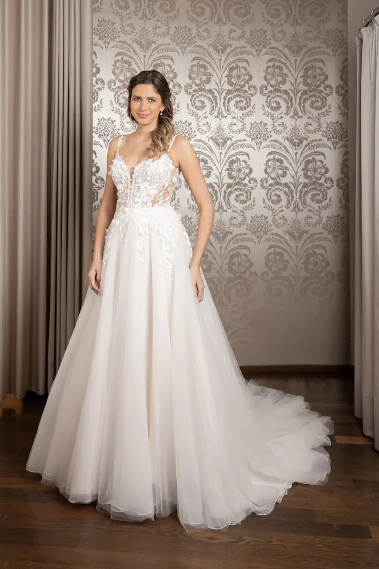 DRESSMYYES-NR-17-DY1-5204-FRONT-Brautkleid-Prinzessin