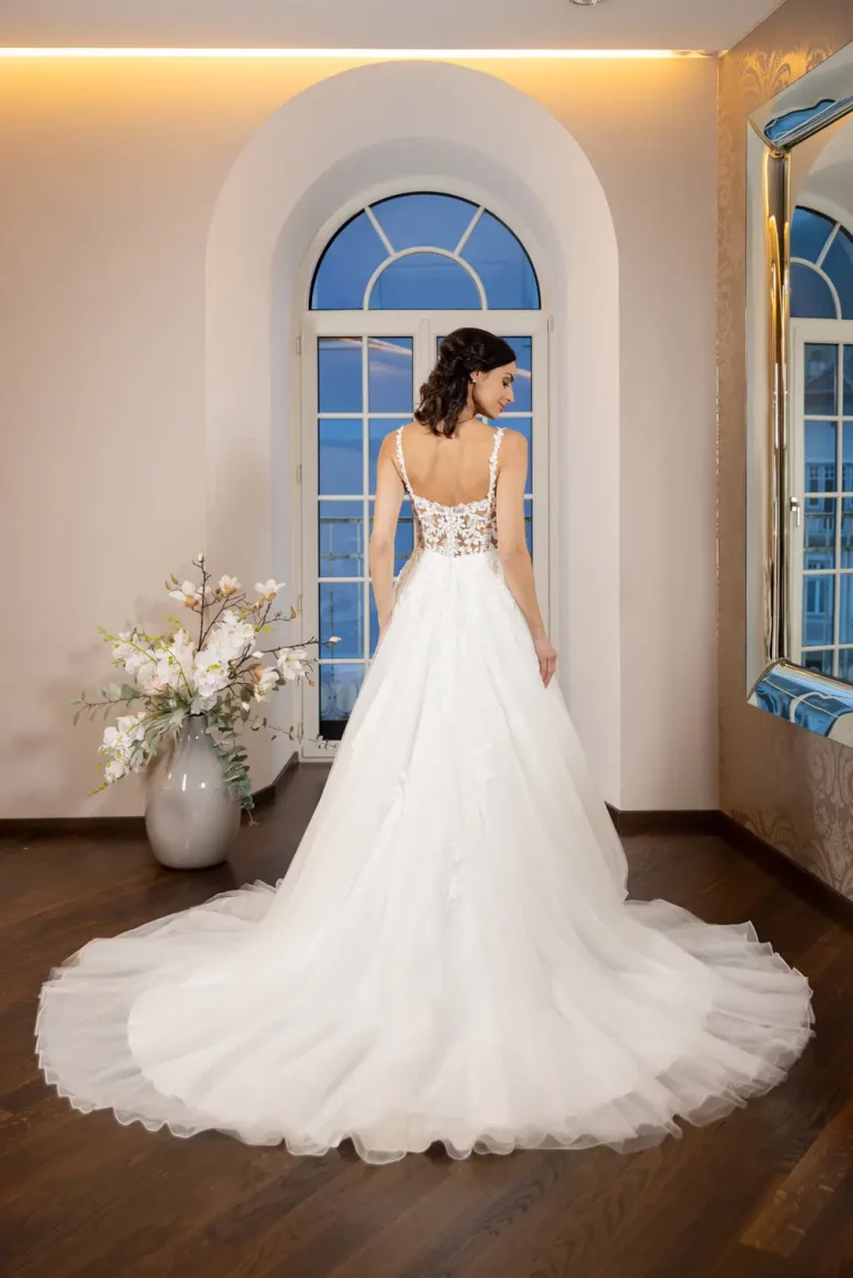DRESSMYYES-NR-21-DY1-5209-BACK-Brautkleid-Prinzessin