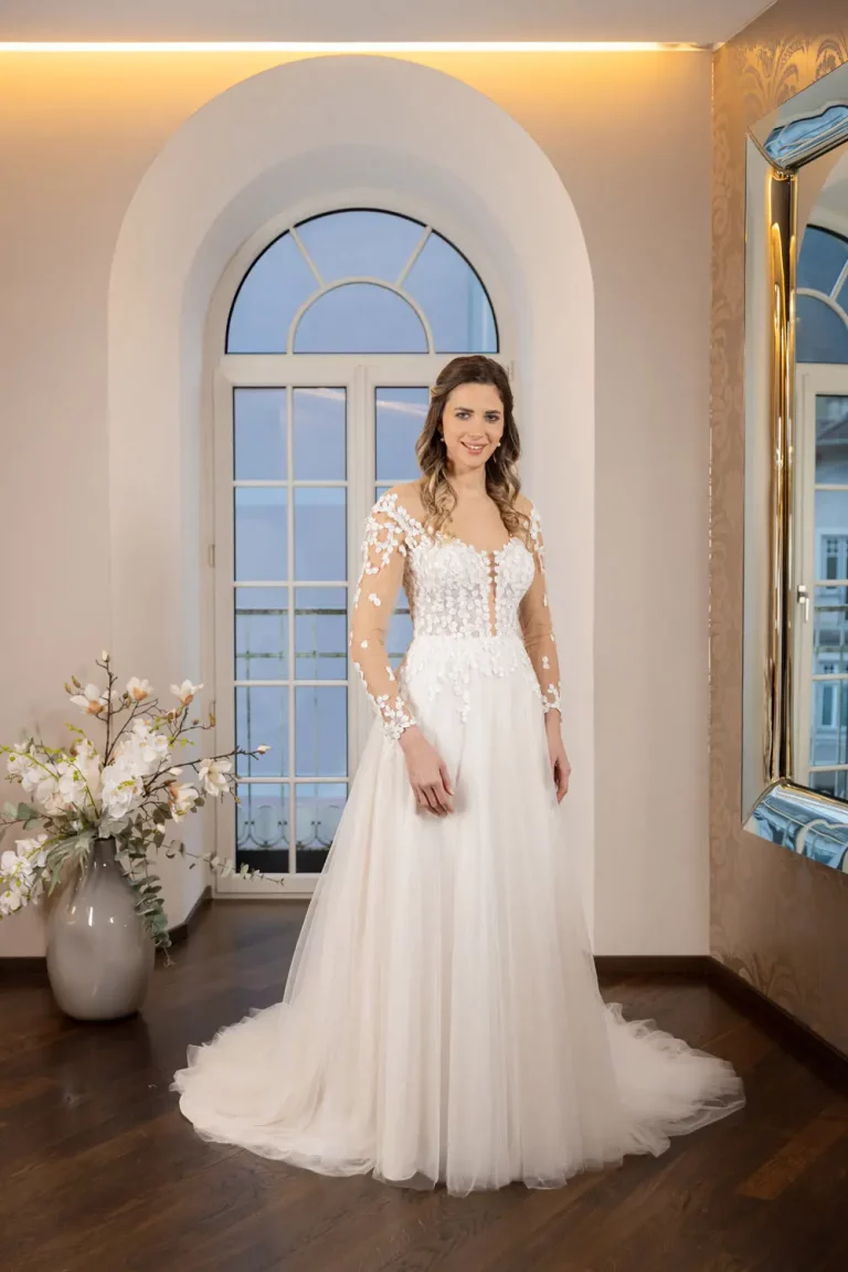 DRESSMYYES-NR-22-DY1-5210-FRONT-Brautkleid-Prinzessin