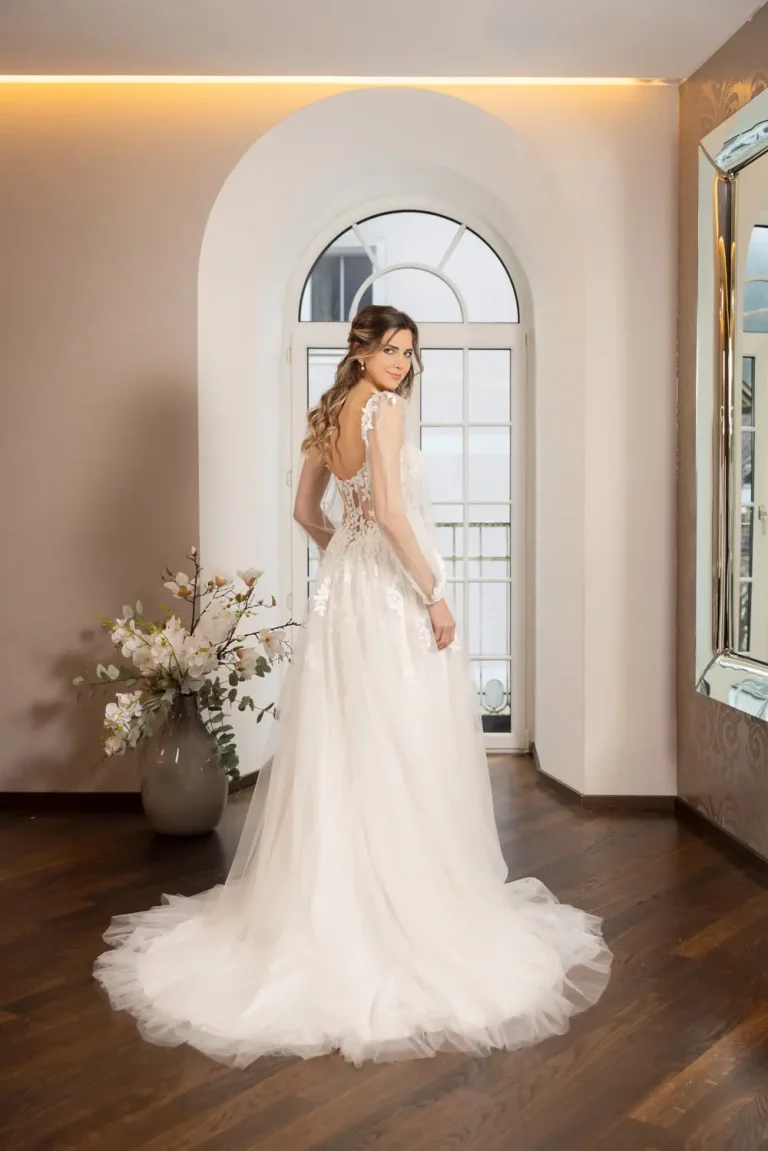 DRESSMYYES-NR-23-DY1-5211-BACK-Brautkleid-Prinzessin