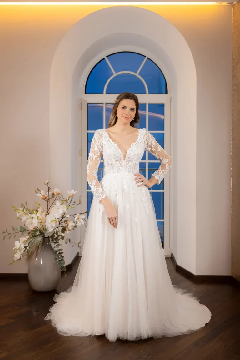 DRESSMYYES-NR-25-DY1-5213-FRONT-Brautkleid-Prinzessin