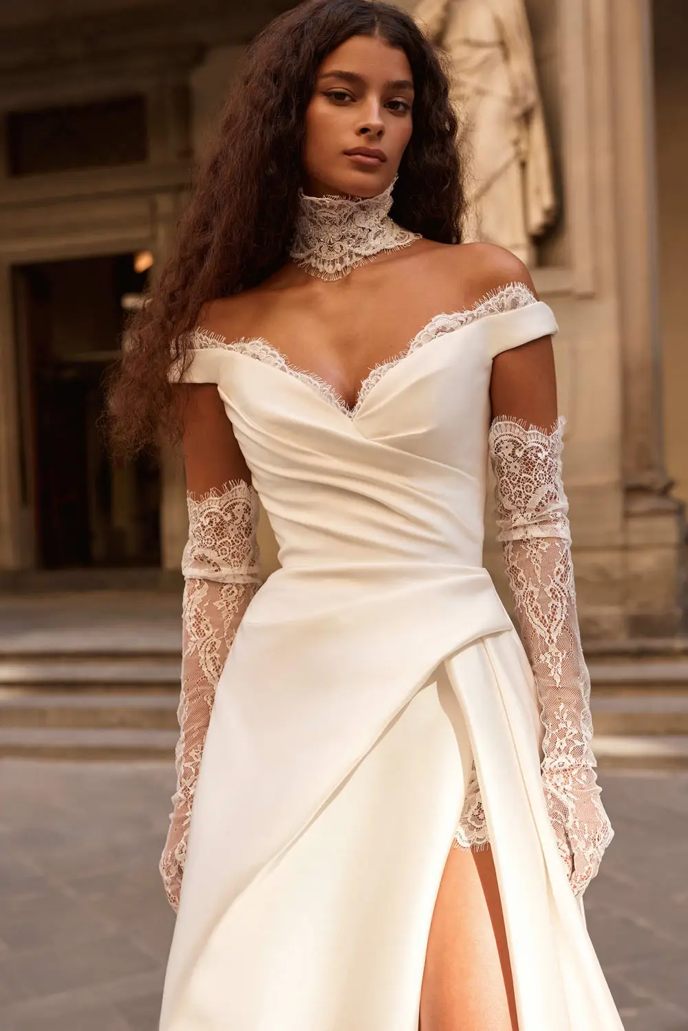 MILLA-NOVA-13066_Julienne-Brautkleid-schlicht-elegant