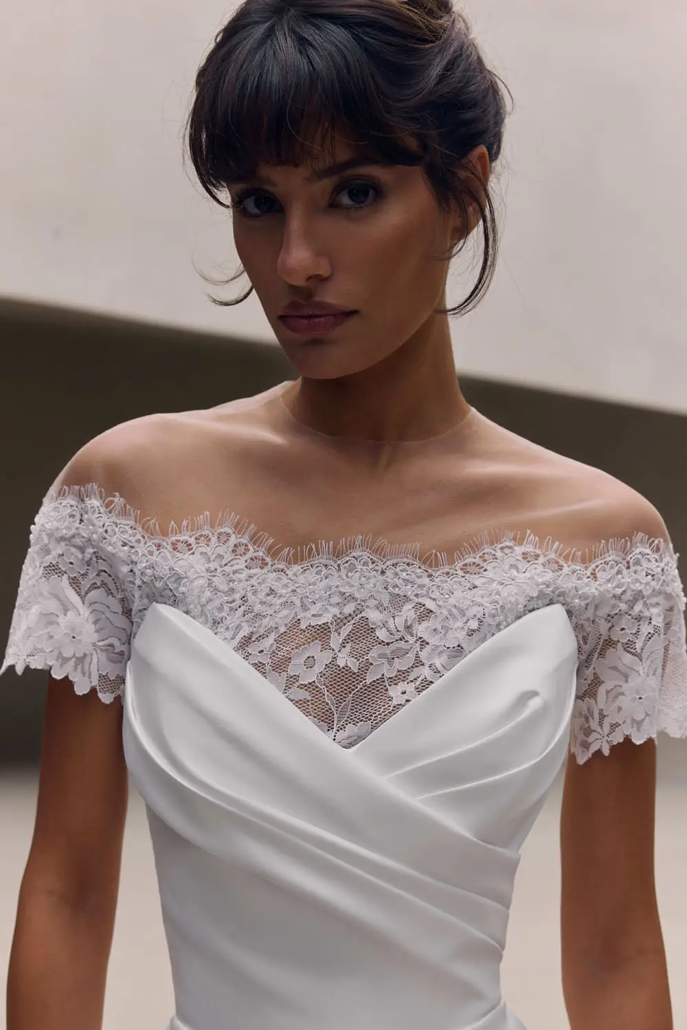 MILLA-NOVA-14225_Teyra-Brautkleid-schlicht-elegant