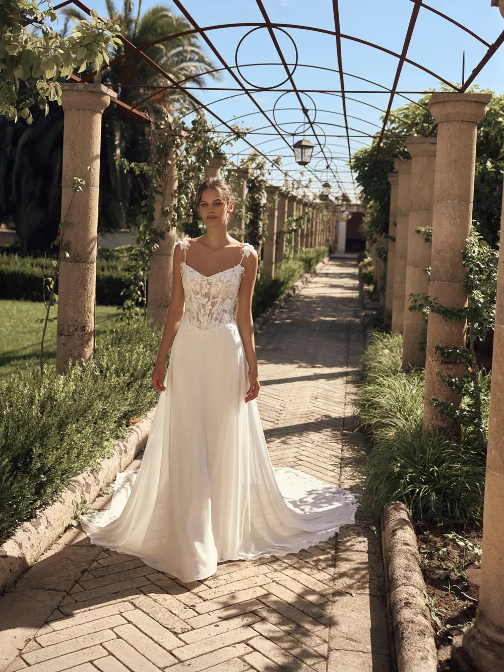 Modeca Malena Brautkleid im Prinzessinnen-Stil – Steinecker