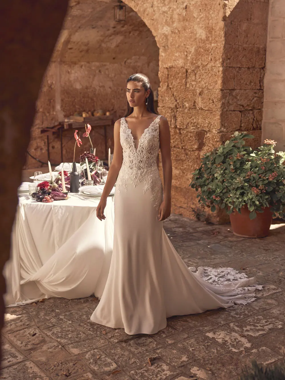 Modeca Mariette Brautkleid figurbetont – Steinecker