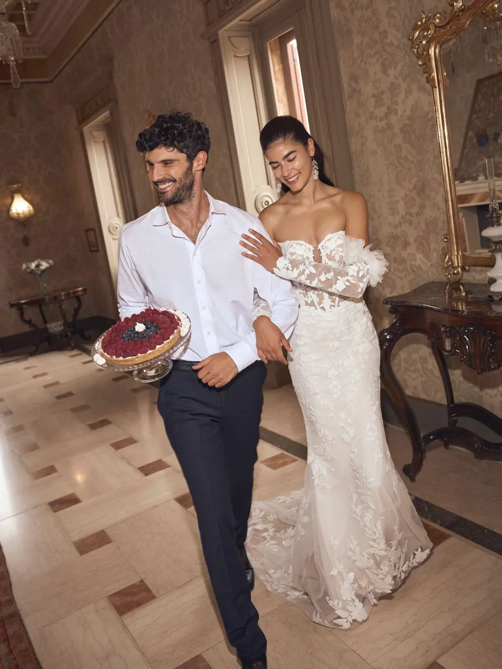 Modeca Mavie Brautkleid figurbetont – Steinecker