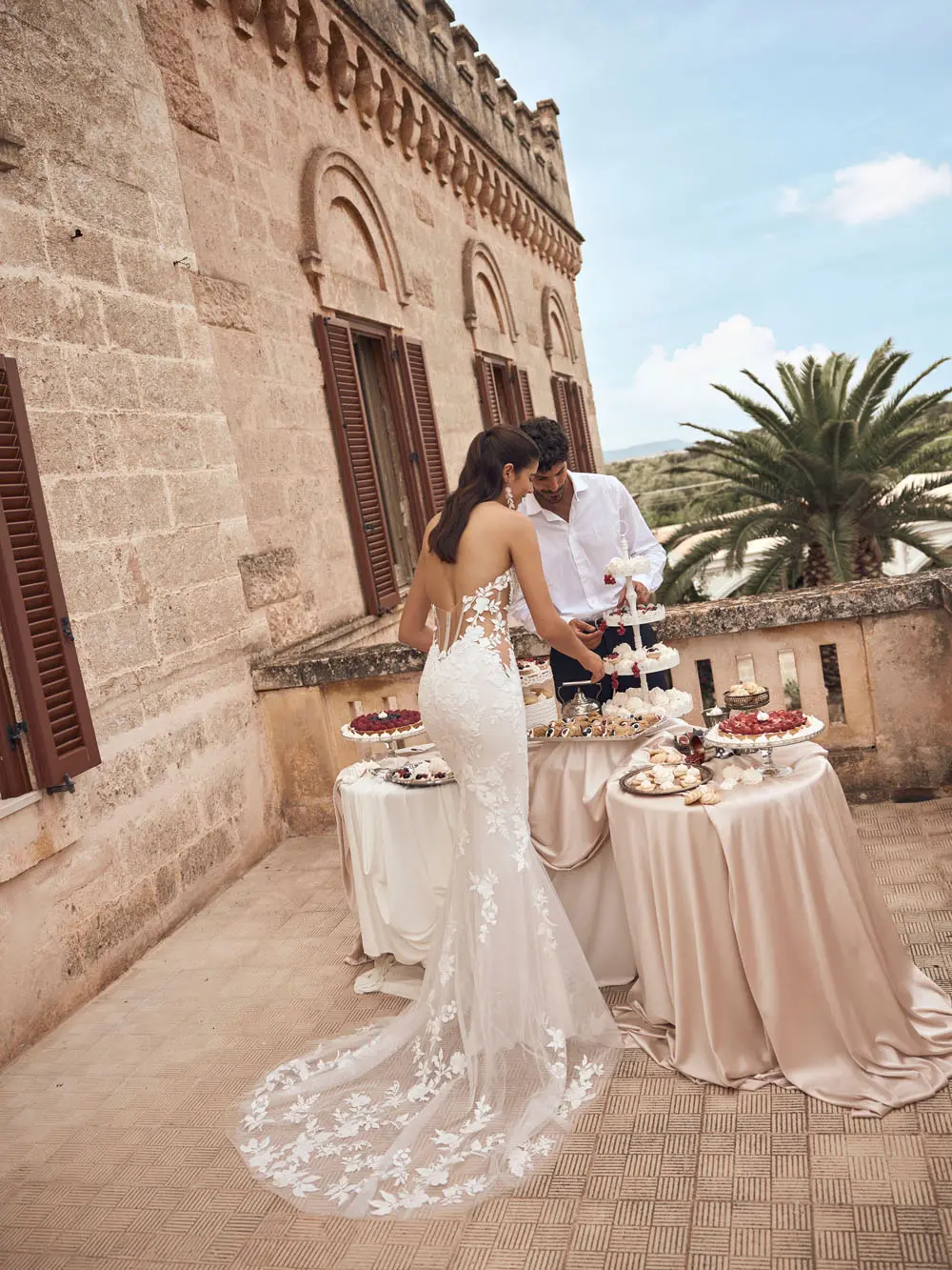 Modeca Mavie Brautkleid figurbetont – Steinecker