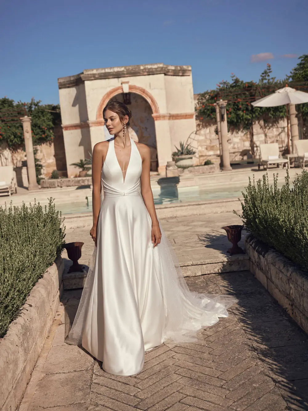 Modeca Milora Brautkleid elegant und schlicht – Steinecker